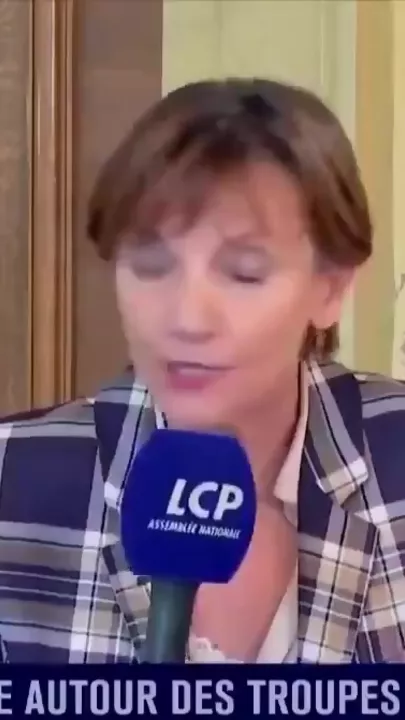 "Ощущение, что Макрон постоянно сидит на психотропных веществах" - французский депутат