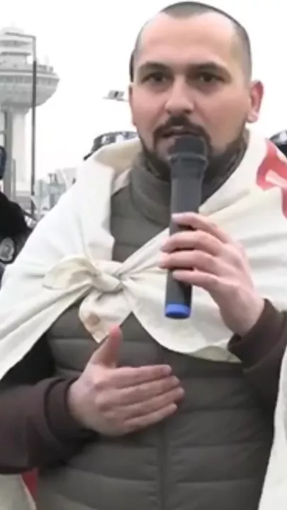 "Российские оккупанты, уходите к себе домой!" - антироссийский митинг в Армении