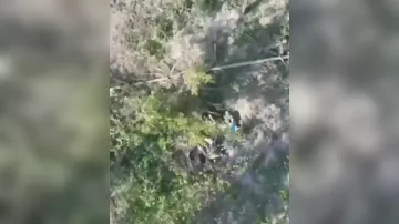 Rus əsgər xahiş etsə də, dron vurdu