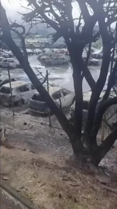 Три человека погибли в беспорядках в Новой Каледонии.