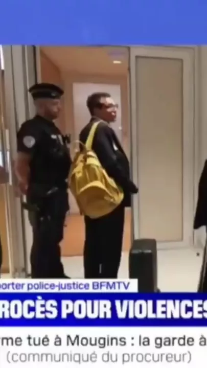 Павла Дурова доставили в суд	(2)