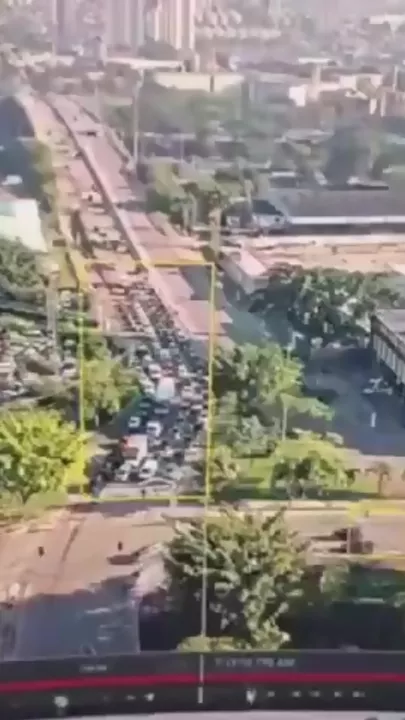 Видео момента падения самолета в Бразилии
