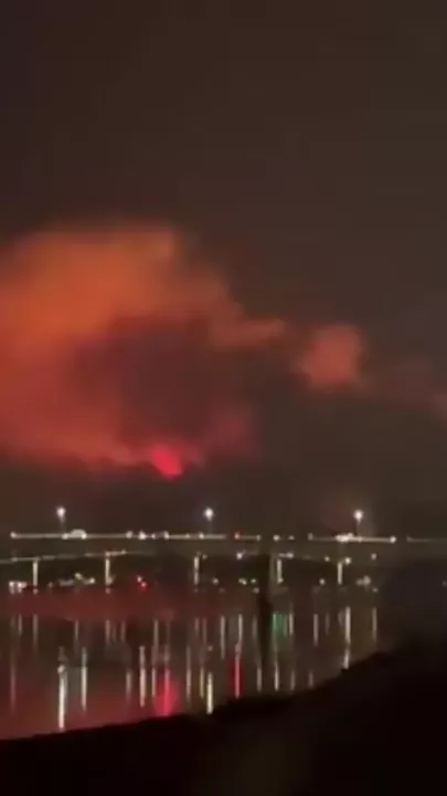 В Японии бушует пожар 3