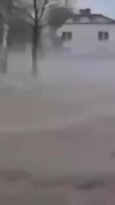 В Польше уже третьи сутки штормит