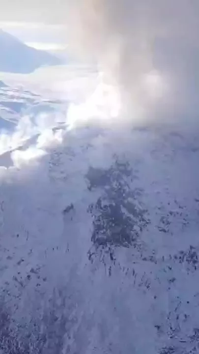 Вулкан на Камчатке выбросил девятикилометровый столб пепла