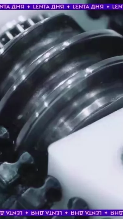 В мире появилась самозастегивающаяся молния