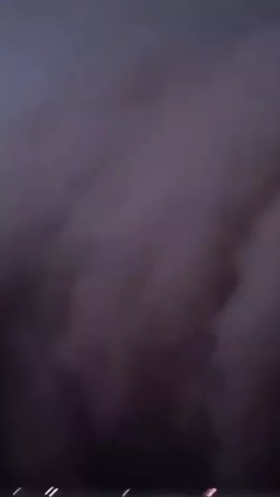 Массивная песчаная буря вернулась в Ирак и Сирию