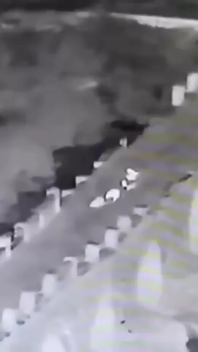 Иранские граждане замечены за земляными работами у опоры Худаферинского моста