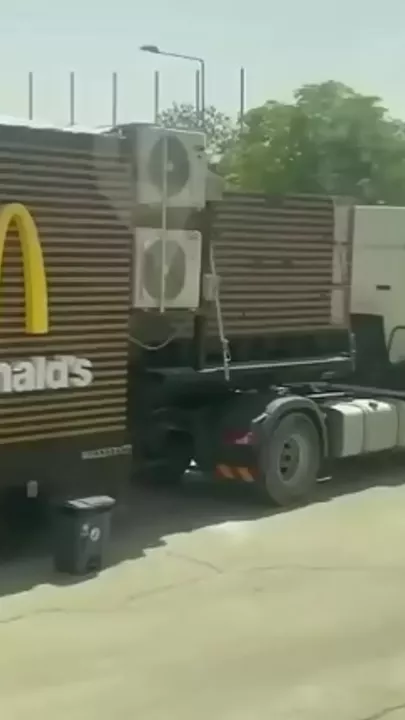 К визиту Трампа в Эр-Рияде установили передвижной McDonald’s