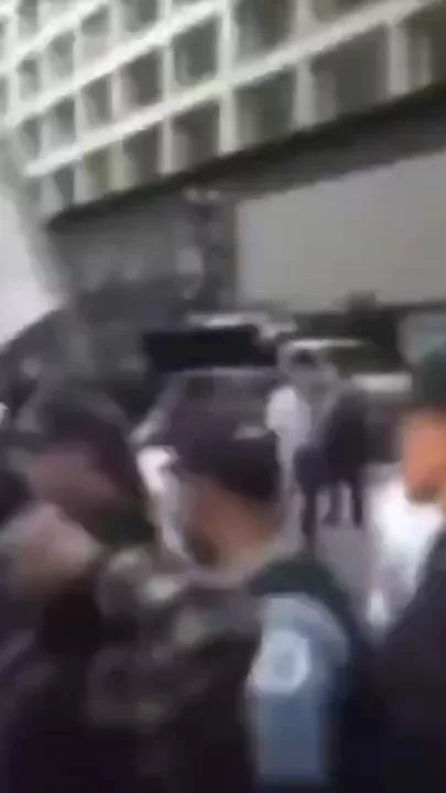 Протесты против миграционных рейдов и депортации в США продолжают расширяться 4