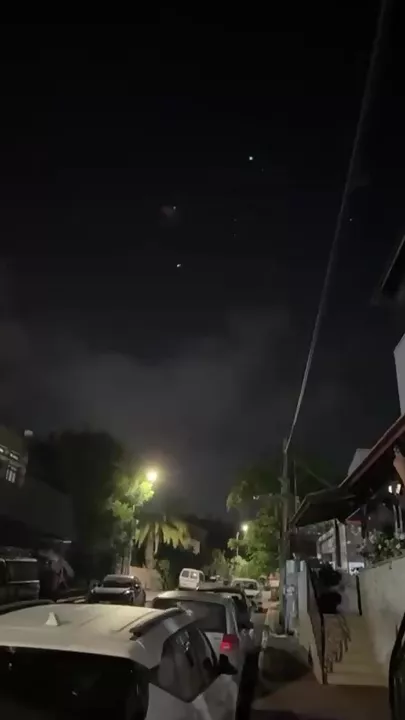 Иран выпустил ракеты по Израилю 2