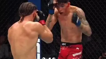 Рафаэль Физиев одержал победу на турнире UFC в Баку