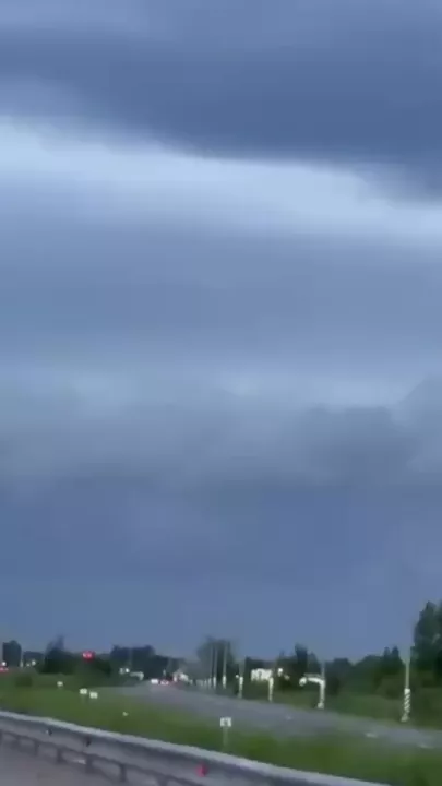 На Санкт-Петербург надвигается погодный апокалипсис-4