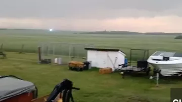Шаровая молния запечатлена в Канаде