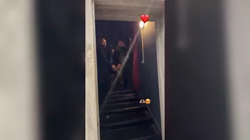 Xalq artistinin qısa libası müzakirələr yaratdı