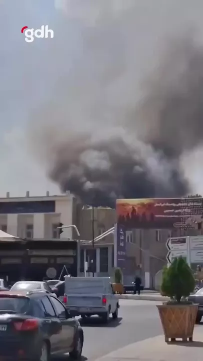 На северо-востоке Ирана горит больница