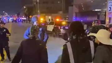 Агрессивные протесты нелегалов в Лос-Анджелесе - 1