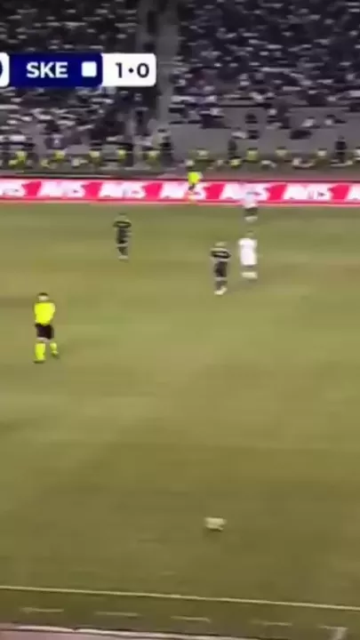 "Шкендия" открыла счет