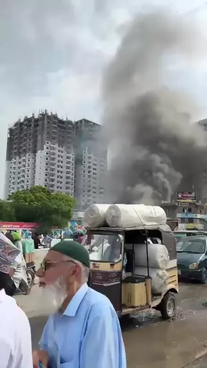 Мощный взрыв в Пакистане - 1