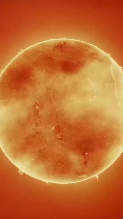 Запуск Falcon 9 на фоне Солнца