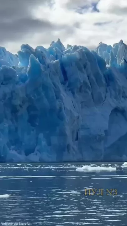 В Чили образовался «ледовый фонтан»