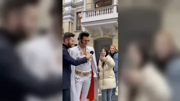 В Баку пройдет трехдневная премьера спектакля "Ты – король" по хитам Элвиса Пресли