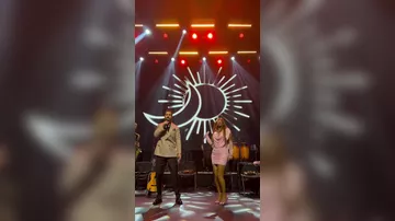 Aygün Kazımovanın toyda çətin anları: Bəyin dostu üstünə gəldi