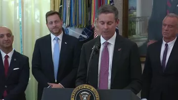 Ağ Evdə ürəyi getdi, Tramp təşvişə düşdü