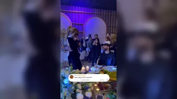 Xalq artisti dərin yarıqlı libası ilə DİQQƏT ÇƏKDİ