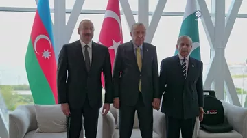 Azərbaycan Prezidentinin, Türkiyə Prezidentinin və Pakistanın Baş nazirinin üçtərəfli görüşü olub