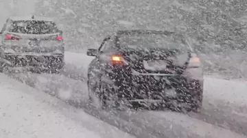 США заваливает снегом