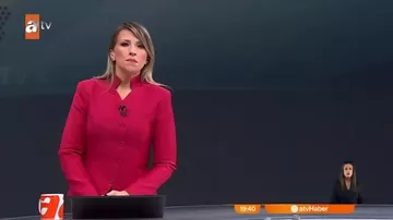 Çindən gələn robot gözəllik salonunda işə başladı