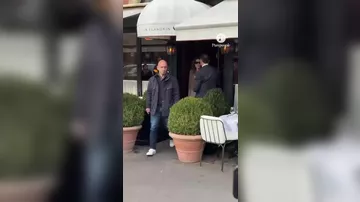 Тяжелое «наказание» Саркози: Из тюрьмы в ресторан 2