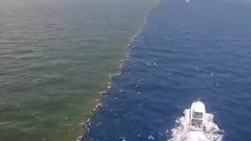 Место встречи реки и залива