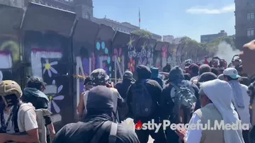 Масштабные протесты в Мексике: начались столкновения с полицией - 3