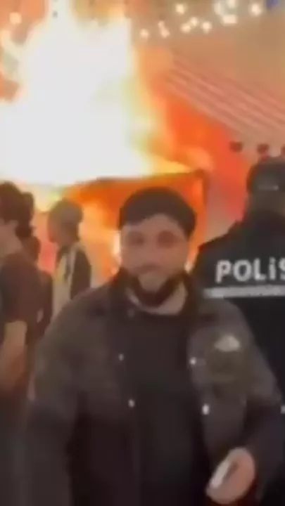 В Баку на "Торговой" произошел пожар-2