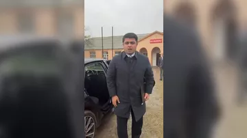 İcra başçısı Mirhəsən Seyidov danışdı: “Həmin plaşı 350 manata almışam”