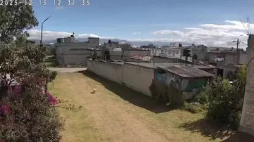 В промзоне Мексики разбился частный самолет - 1