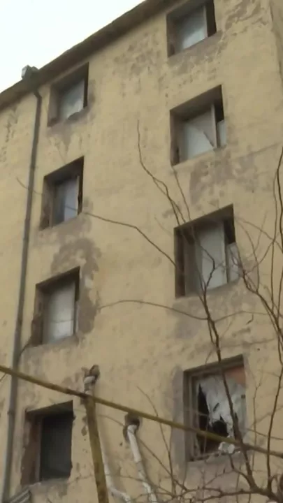 Bakıda qəzalı və plana düşən köhnə tikililərin TALEYİ