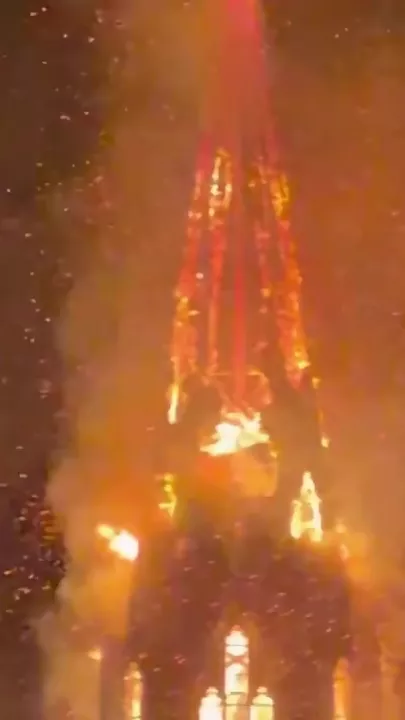 В Амстердаме в новогоднюю ночь загорелась церковь с 150-летней историей