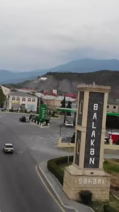 Balakəndə qanunsuz qum-çınqıl daşıyanlar saxlanıldılar