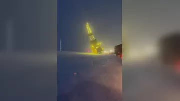 На Аляске рухнула буровая установка