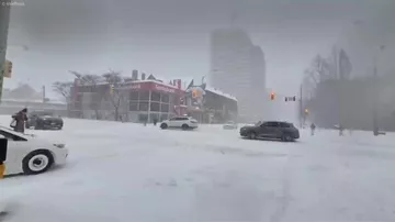 Число жертв снежной бури в США превысило 50 человек