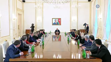 Prezident İlham Əliyev ABŞ Ticarət Palatasının nümayəndə heyətini qəbul edib