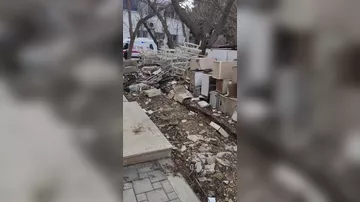 Xəstəxananın tibbi avdanlıqları yağış altında qallıb