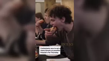 В Польше прошел турнир по скоростному поеданию пончиков