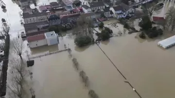 Во Франции более 100 тысяч гектаров оказались затоплены
