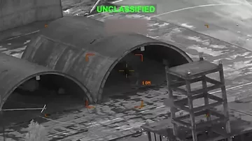 США опубликовали видео ударов по ангарам самолетов иранских ВВС