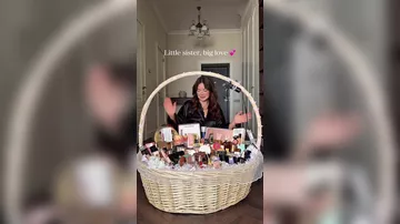 Наджиба порадовала сестру большим подарком на день рождения