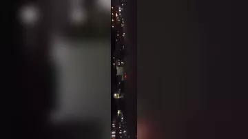 Удары по иранскому Караджу озарили ночное небо вспышками